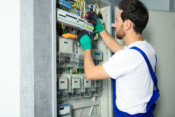 Best Circuit Breaker Repair  in Sayville, NY